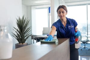 Summer Challenges in the Workplace: How Smart Cleaning Practices Prevent Odours, Allergens, and Maintenance Headaches